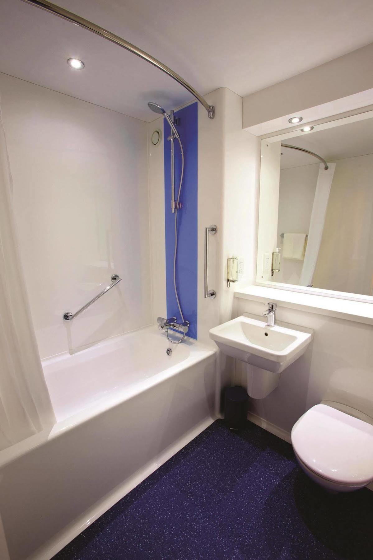 Travelodge Cameron Toll Hotel EDI Exterior foto