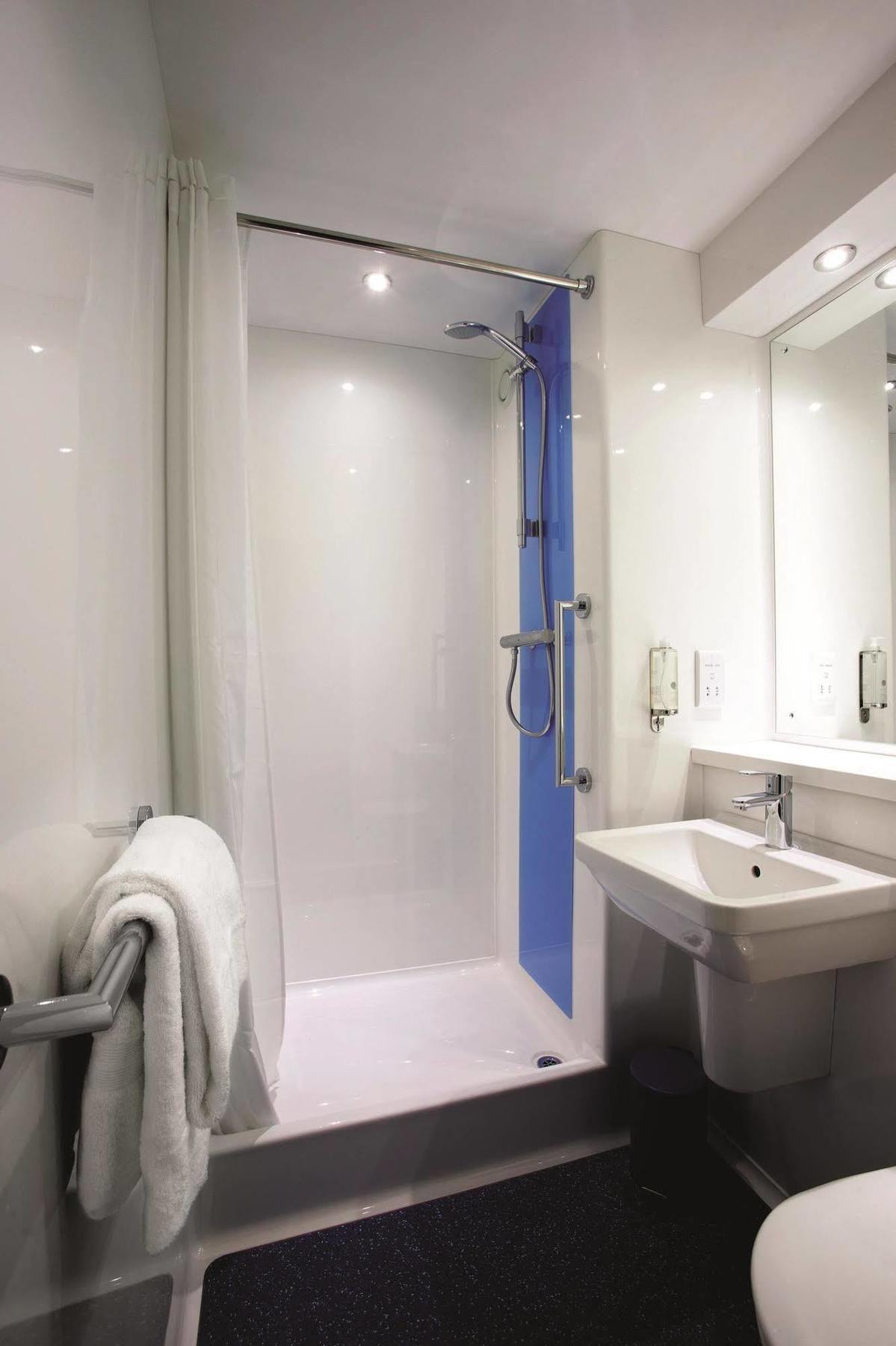 Travelodge Cameron Toll Hotel EDI Exterior foto